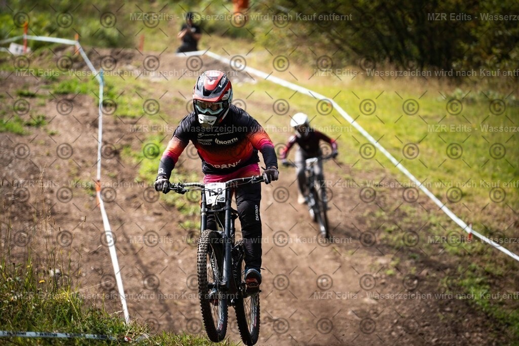 x-074 | mzredits - Realisiert mit Pictrs.com