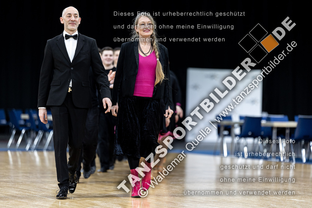 20240310-00022 | Hier finden Sie Tanz Bilder vom Latein und Standard Formationen tanzen. Sportbilder vom Tanzsport. Schöne Fotos und von Weltmeisterschaft, Europameisterschaft, Bundesliga, Regionalliga, Oberliga und Landesliga sowie von GOC Stuttgart, DanceComp, WM Bremen