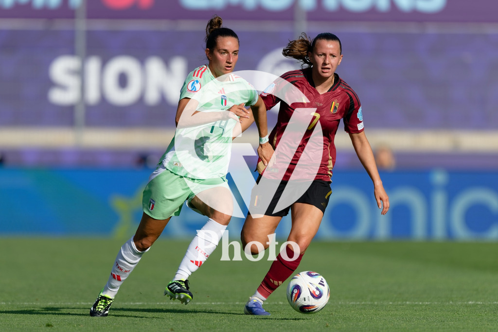 Belgium v Italy - UEFA Women's EURO 2025 Group B | SION, SWITZERLAND - JULY 3: Martina Lenzini of Italy (L) runs with the ball under the eyes of Hannah Eurlings of Belgium (R) during the UEFA Womens EURO 2025 Group B match between Belgium and Italy at Stade de Tourbillon on July 3, 2025 in Sion, Switzerland. (Photo by Giuseppe Velletri/Sports Press Photo/Getty Images)