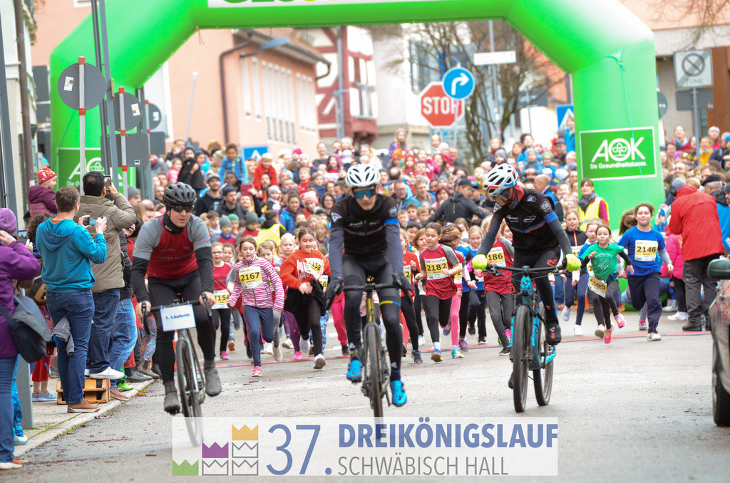 AOK JuniorCup 400m | 3Koenigslauf 2023 - Realisiert mit Pictrs.com