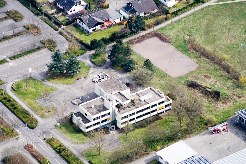 Luftbild: Verbandsgemeinde Rathaus in Offenbach an der Queich im Bundesland Rheinland-Pfalz in Deutschland. Foto: IMG_9749.jpg vom 15.03.2008 durch Werner Riehm/FLY-FOTO.de