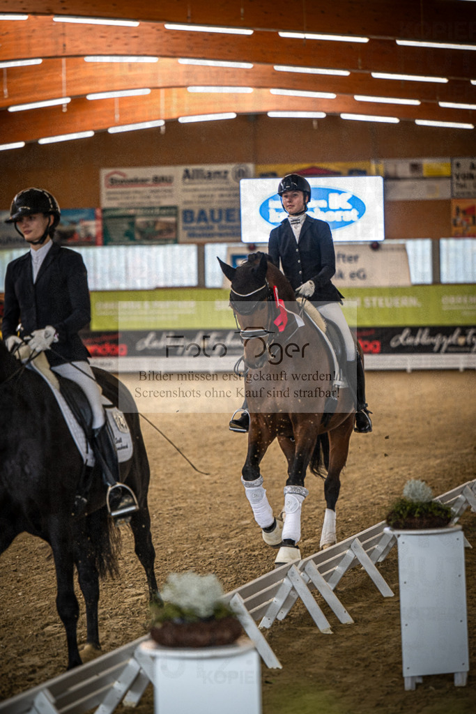 DOS_0127 | Entdecke hochwertige Reitturnierfotos von Foto Oger. Professionell, emotional und authentisch – jetzt Lieblingsmomente im Shop bestellen.Deutschlandweite Turnierfotografie. - Realisiert mit Pictrs.com