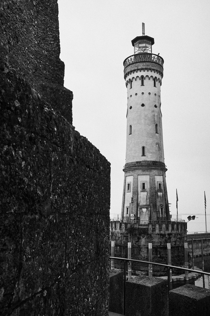 Leuchtturm Lindau | Lindau, Deutschland - February 08, 2017: Leuchtturm Lindau. - Realisiert mit Pictrs.com