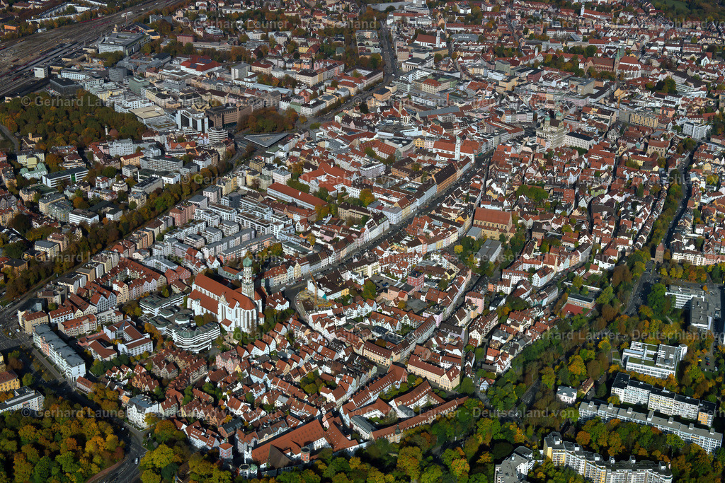 3703590 | LECHVIERTEL - ÖSTLICHES ULRICHSVIERTEL 13.10.2017 Stadtzentrum im Innenstadtbereich  in Lechviertel - Östliches Ulrichsviertel im Bundesland Bayern, Deutschland // The city center in the downtown area  in Lechviertel - Östliches Ulrichsviertel in the state Bavaria, Germany Foto: Gerhard Launer