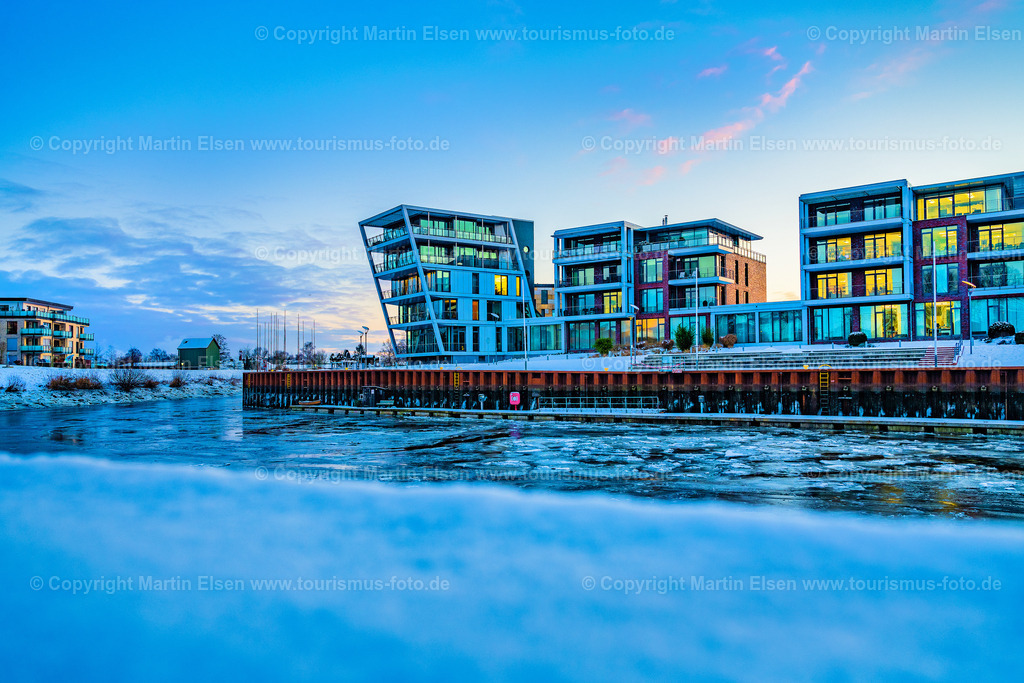 Stader Hafen im Schnee_ELS_0695110221 | Fotos aus den Touristenorten aus Norddeutschland. - Realisiert mit Pictrs.com