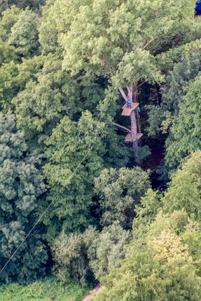 Luftbild: Riesenseilrutsche, Camp von Fun-Forest in Kandel im Bundesland Rheinland-Pfalz in Deutschland. Foto: IMG_7750.jpg vom 02.09.2007 durch Werner Riehm/FLY-FOTO.de