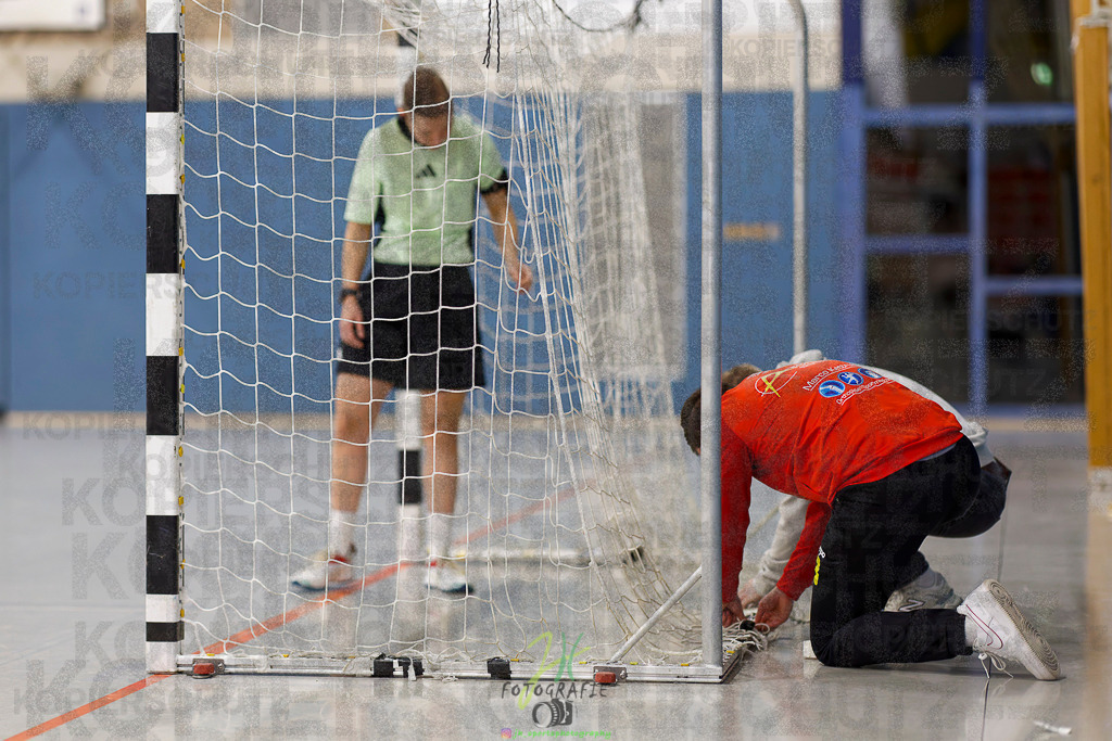 Frauen Regionalliga (HHV); HSG Wettenberg - TV Hüttenberg | Frauen Regionalliga (HHV); HSG Wettenberg - TV Hüttenberg am 06.12.2025 in Launsbach (Wettenberg) (Halle GS Launsbach (Wettenberg))Photo © 2025 - Jörg Heinrich - Realisiert mit Pictrs.com