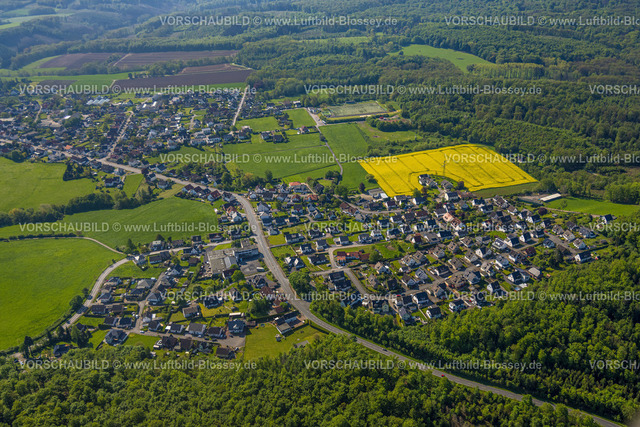 Arnsberg230500157 | Luftbild, Rapsfelder Bellingser Weg, Wohnsiedlung Am Stakelberg, Wildwald Voßwinkel, Voßwinkel, Arnsberg, Sauerland, Nordrhein-Westfalen, Deutschland