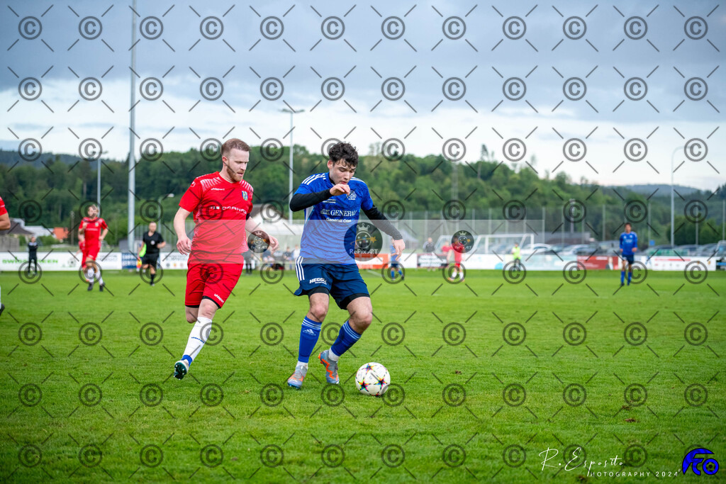20240524_FC-Oftringen 1 vs FC Frick_233 | Sport und Naturfotografie von Roberto Esposito zeigt echte Momente Bewegung und die Schönheit der Natur. Ausdrucksstarke Bilder schaffen Emotionen.