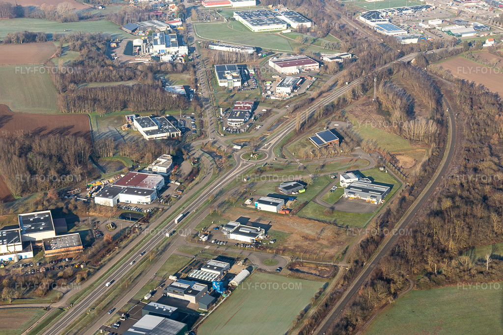 Aerial view: Rue Marie Curie in the district Altenstadt in Wissembourg in the state Bas-Rhin, France. – Photo: IMG_124084.jpg taken on 01/11/2021 by Werner Riehm/FLY-FOTO.com – Resolution of the original: 5156 x 3437 px