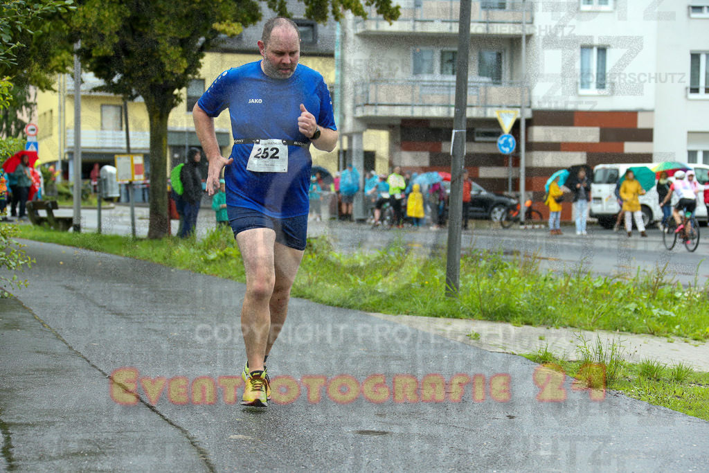 230806_1331_EX1_7222 | Sportfotografie im Rhein-Sieg Kreis, Köln, Bonn, NRW, Rheinland Pfalz, Hessen, etc. Unser Tätigkeitsfeld umfasst den Laufsport vom Volkslauf über den Marathon, Duathlon, Triathon bis zum Ultralauf wie Kölnpfad Ultra oder Schindertrail.