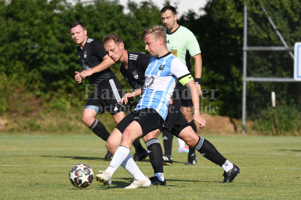 Testspiel SV  Winzer (Kreisliga Straubing) : SpVgg Niederalteich ( Bezirksliga Ost) | Maximilian Uhl ( #17 Kapitän SV Winzer) - Realisiert mit Pictrs.com