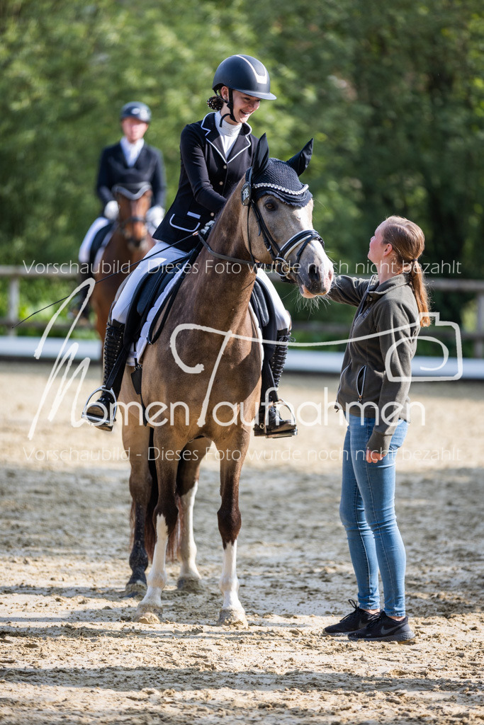 Donop24-A-Dre-155 | MomenTaufnahmen Pferdesportfotos