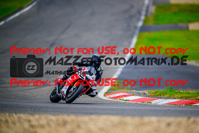 MaZZes_FotoMatrix_240717_6007705_8995 | ROT