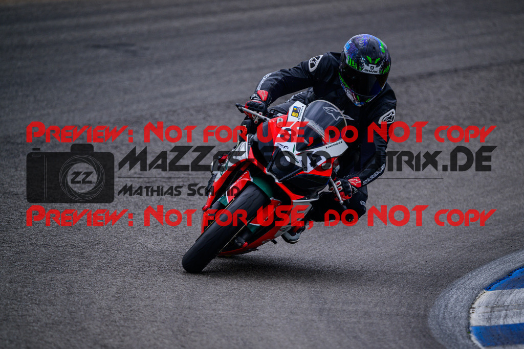 MaZZes_Fotomatrix_20250421_6007705_6117 | GELB