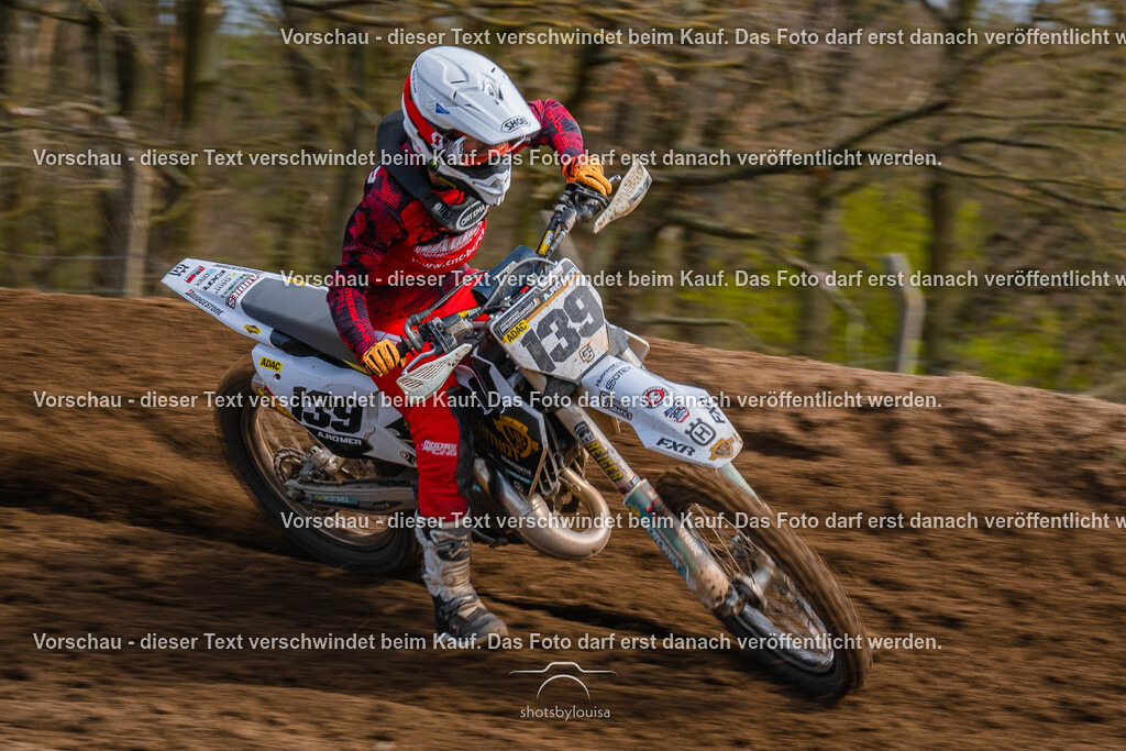 04_13_Bensdorf_Ladies-2661 | Sportfotografin aus Berlin-Brandenburg mit Fokus auf Motocross. Ich halte deine sportliche Leistung und echte Emotionen auf und neben der Strecke professionell fest. Entdecke die Fotos von deinem Rennen und bestelle sie direkt hier im Shop.