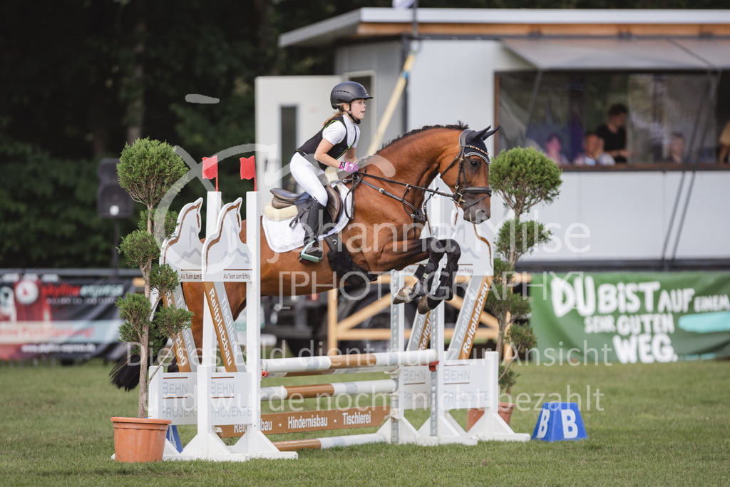 230714_LC_Mini-241 | Deine schönsten Turniermomente als professionelle Fotos! Entdecke hochwertige Pferdesport-Fotografie im Online-Shop. Jetzt Fotos finden & bestellen!