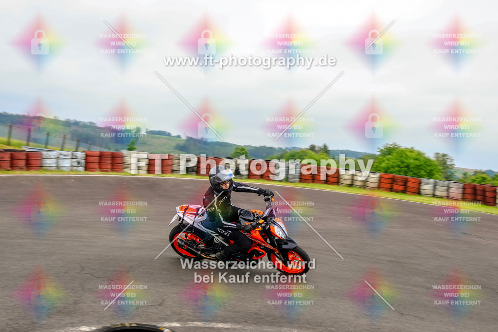 OBK-5738 | Hier findet Ihr Bilder von Touristenfahrten auf der Nürburgring Nordschleife oder von anderen Veranstaltungen die ich besucht habe. Viel Spass beim Durch Schauen 