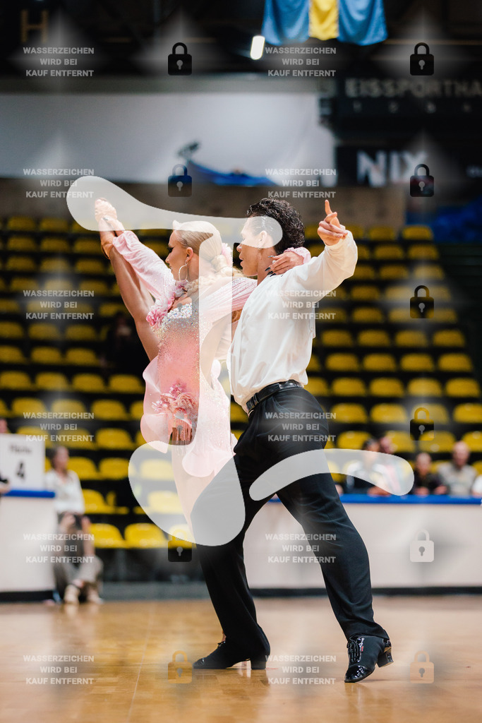 Hessen Tanzt WDSF Open Youth Latin 6th (16) Vakaris Bilcius _ Urte Pabrezaite (Lithuania)-2025-05-17-2741 | Webshop for digital downloads and prints of dance sport, event & show photographer Julian Link - Realisiert mit Pictrs.com