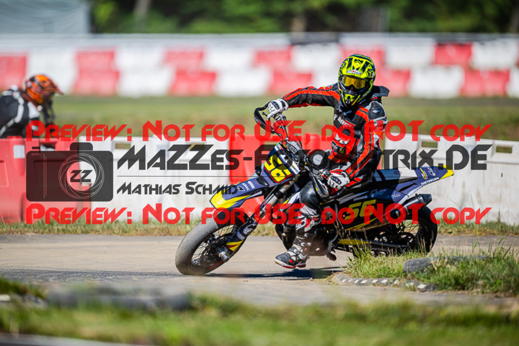 MaZZes_FotoMatrix_220702_4252 | S2