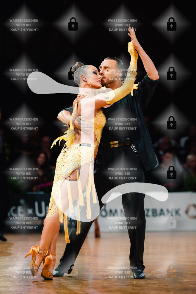 GOC 2025 - WDSF GrandSlam Latin 30th (22) Andrei Petcu _ Alexandra Motoc (Germany)-2025-08-23-3756 | Webshop for digital downloads and prints of dance sport, event & show photographer Julian Link - Realisiert mit Pictrs.com