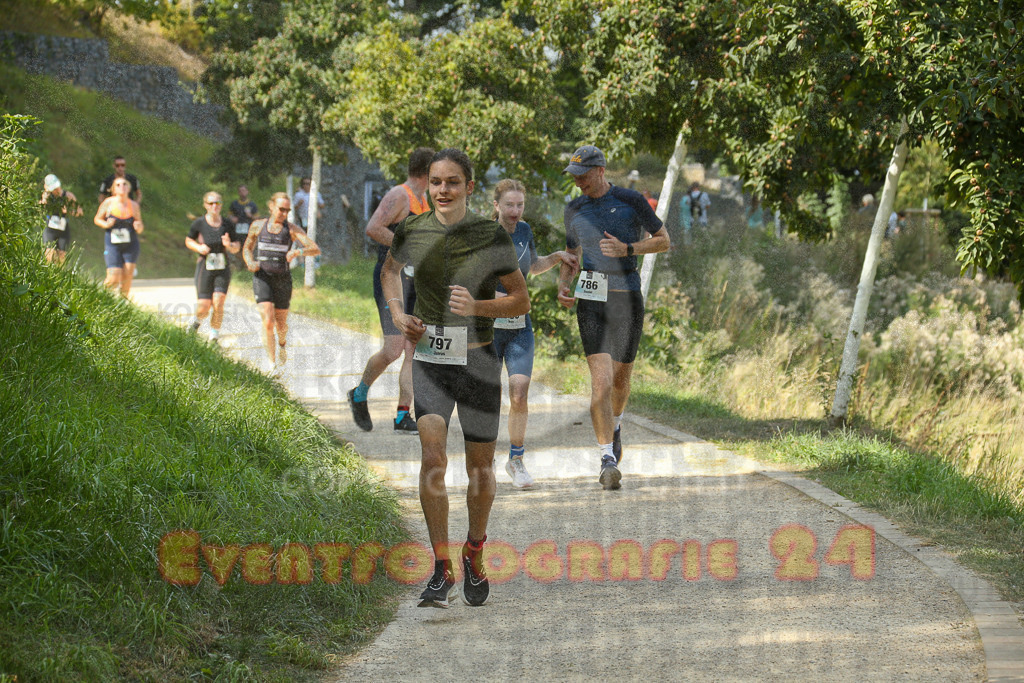 250824_1449_EX1_7701 | Sportfotografie im Rhein-Sieg Kreis, Köln, Bonn, NRW, Rheinland Pfalz, Hessen, etc. Unser Tätigkeitsfeld umfasst den Laufsport vom Volkslauf über den Marathon, Duathlon, Triathon bis zum Ultralauf wie Kölnpfad Ultra oder Schindertrail.