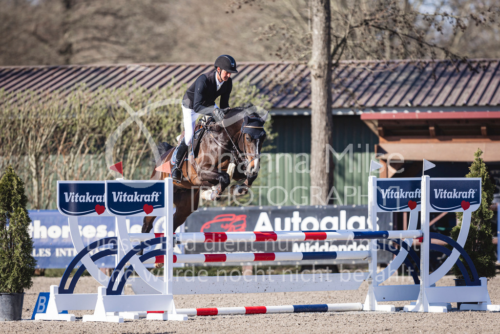 250408_Mühlen_SprPf-A2-229 | Deine schönsten Turniermomente als professionelle Fotos! Entdecke hochwertige Pferdesport-Fotografie im Online-Shop. Jetzt Fotos finden & bestellen!