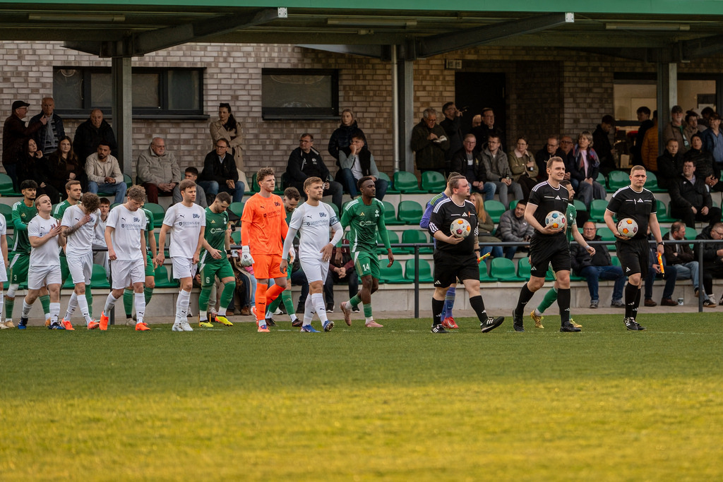 Fußball I Herren I Saison 2025-2026 I Landesliga Weser-Ems I 23. Spieltag I SFN Vechta - BW Lohne II I 00160 | jns.sportfotos - Realisiert mit Pictrs.com