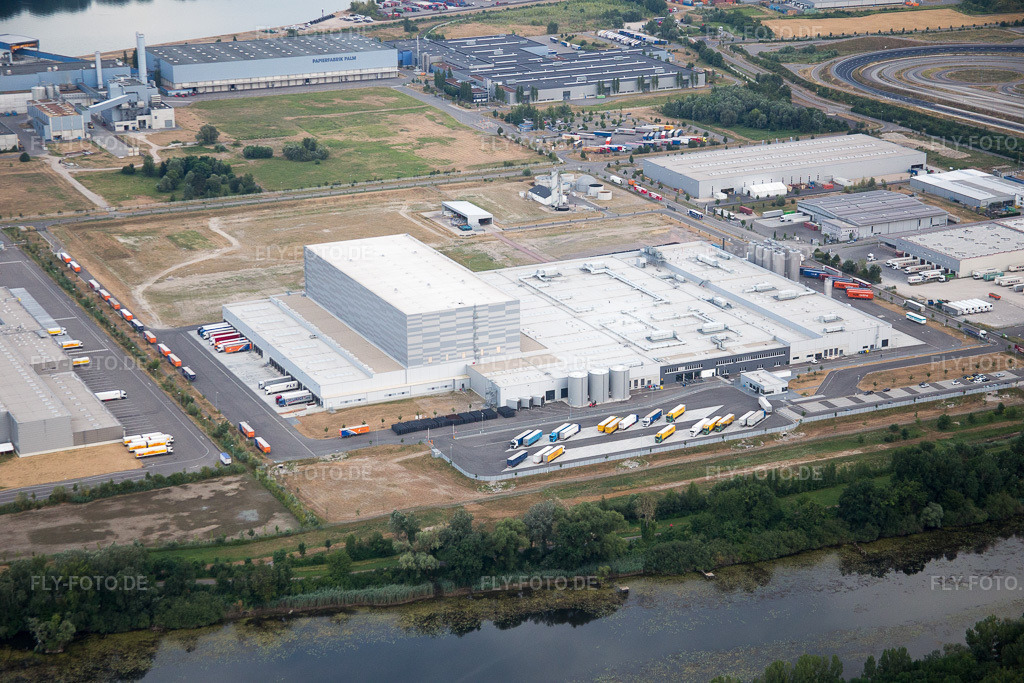 Luftbild: Wörth am Rhein, Industriegebiet Oberwald in Wörth am Rhein im Bundesland Rheinland-Pfalz in Deutschland. Foto: IMG_083732.jpg vom 24.07.2015 durch Werner Riehm/FLY-FOTO.de