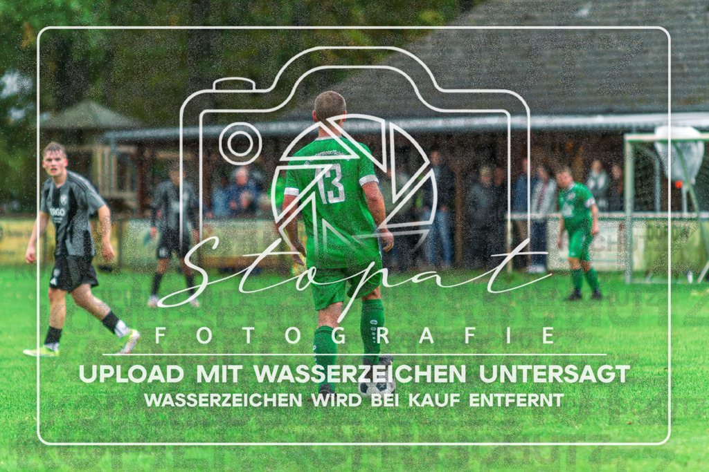 SGWFGFS-1020 | Tjark Landversicht (SG Wintermoor/Schuelern #13) beim Herren Kreisliga HK Spiel zwischen SG Schulern/Wintermoor und FG Fulde-Stellichte im Stadion Wintermoor, Schneverdingen (Simon Paul Stopat) - Realisiert mit Pictrs.com