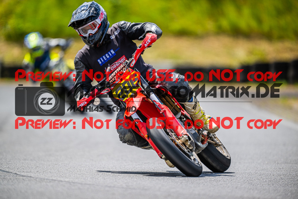 MaZZes_FotoMatrix_220528_1083 | Fotograf Mathias Schmid
Sportfotograf,
Eventfotograf,
Hochzeitsfotograf,
Portraitfotograf