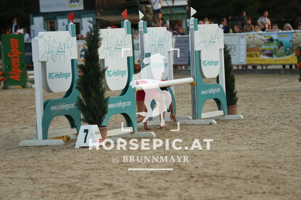 DL2Q5860 | Willkommen bei Brunnmayr - Design & Fotografie – Ihrem Spezialisten für Reitturniere und Pferdeveranstaltungen in Oberösterreich, Salzburg und Bayern! Seit über 17 Jahren sind wir leidenschaftlich dabei.