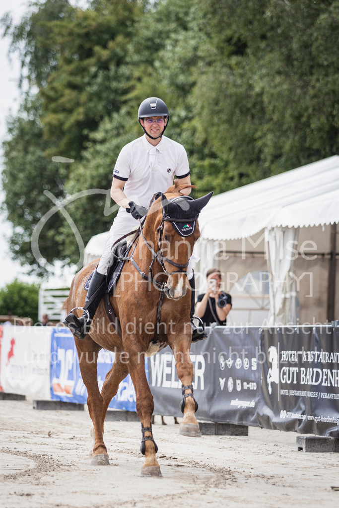 250531_MayDays_M2-SpringenmstAnf-837 | Deine schönsten Turniermomente als professionelle Fotos! Entdecke hochwertige Pferdesport-Fotografie im Online-Shop. Jetzt Fotos finden & bestellen!