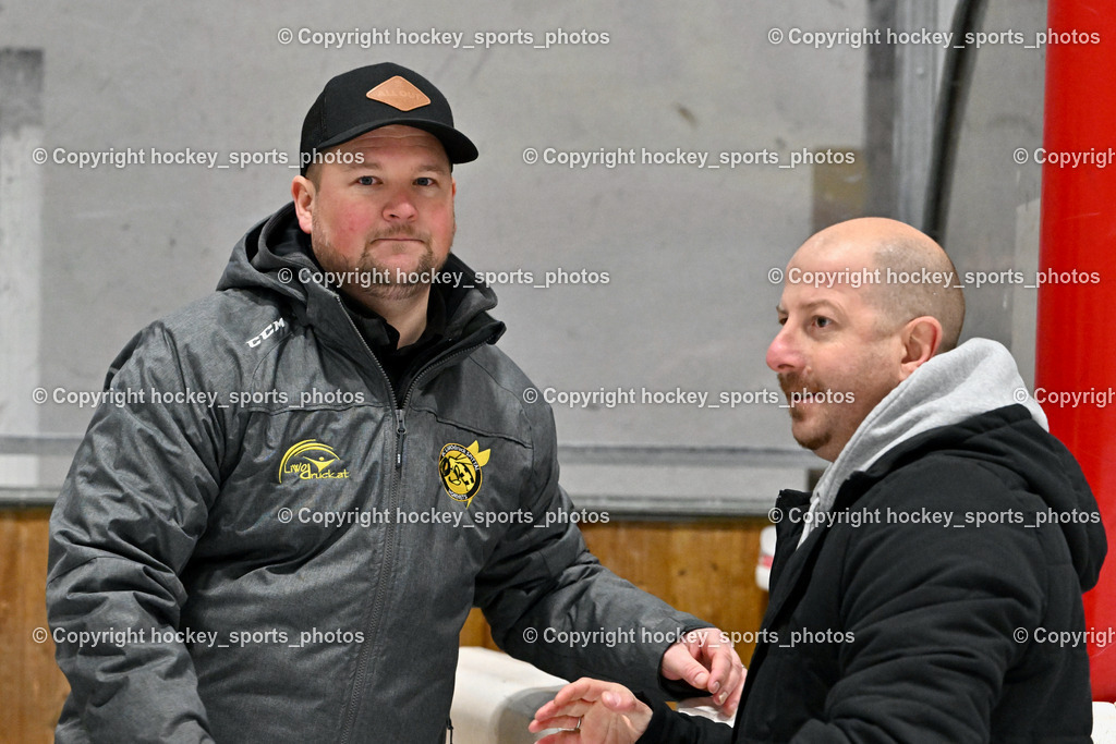 EC Hornets Spittal vs. USC Piraten Velden 18.2.2024 | Assistentcoach EC Hornets Spittal Buchbauer Thomas, Headcoach USC Velden Sivec Alexander, EC Hornets Spittal vs. USC Piraten Velden 18.2.2024, EC Hornets Spittal vs. USC Piraten Velden 18.2.2024 am 18.02.2024 in Spittal an der Drau (Eissportzentrum Spittal), Austria, (Photo by Bernd Stefan)