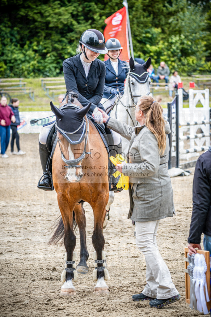 Sielturnier 2026-17-0001 | Entdecke hochwertige Reitturnierfotos von Foto Oger. Professionell, emotional und authentisch – jetzt Lieblingsmomente im Shop bestellen.Deutschlandweite Turnierfotografie. - Realisiert mit Pictrs.com