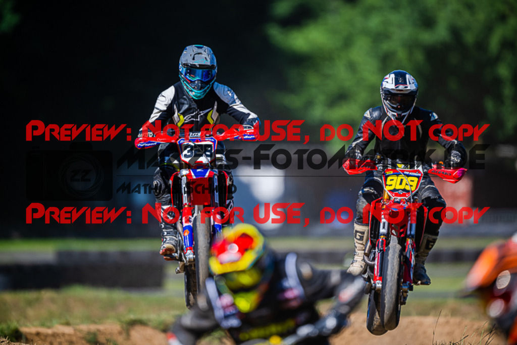 MaZZes_FotoMatrix_220702_3862 | S2