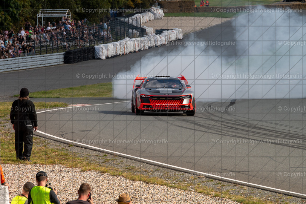 20250906160306D75_6490 | Bitte beachten!!!
Alle Fotos dieser Galerie sind nur grundbearbeitet. Im Falle eines Verkaufs, werde ich die Fotots noch mit dem nötigen Feinschliff versehen. - Realisiert mit Pictrs.com