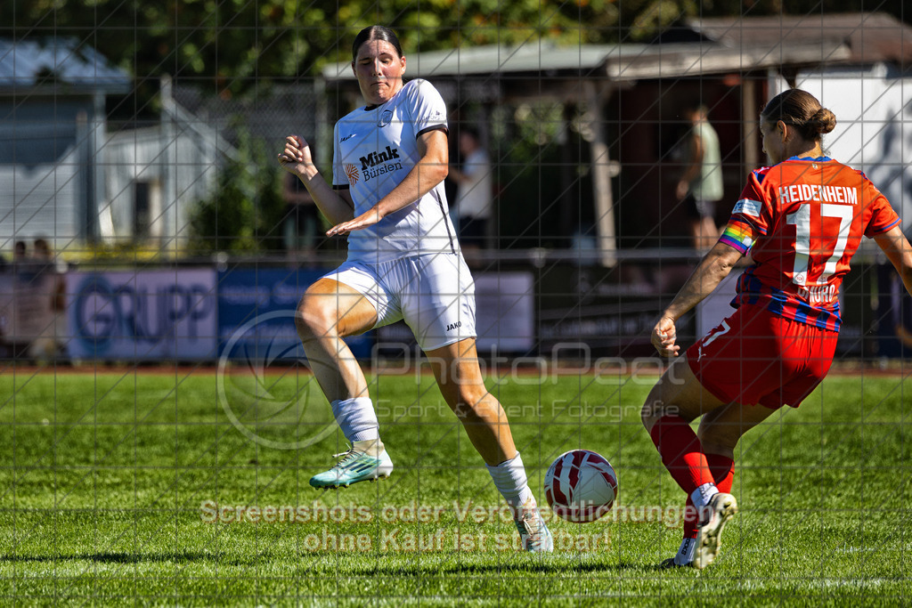 20260906_114453_0018-Bearbeitet_(c)_by_PhotoPeet | #,1.FC Donzdorf (weiß) vs. 1.FC Heidenheim 1846 (rot), Fußball, Frauen-Verbandspokal Gruppe 2, 2. Runde, Saison 2026/2027, Rasenplatz Lautertal Stadion, Süßener Straße 16, 73072 Donzdorf, 06.09.2026 - 11:00 Uhr,Foto: PhotoPeet / Sport- &amp; Eventfotografie / Peter Harich