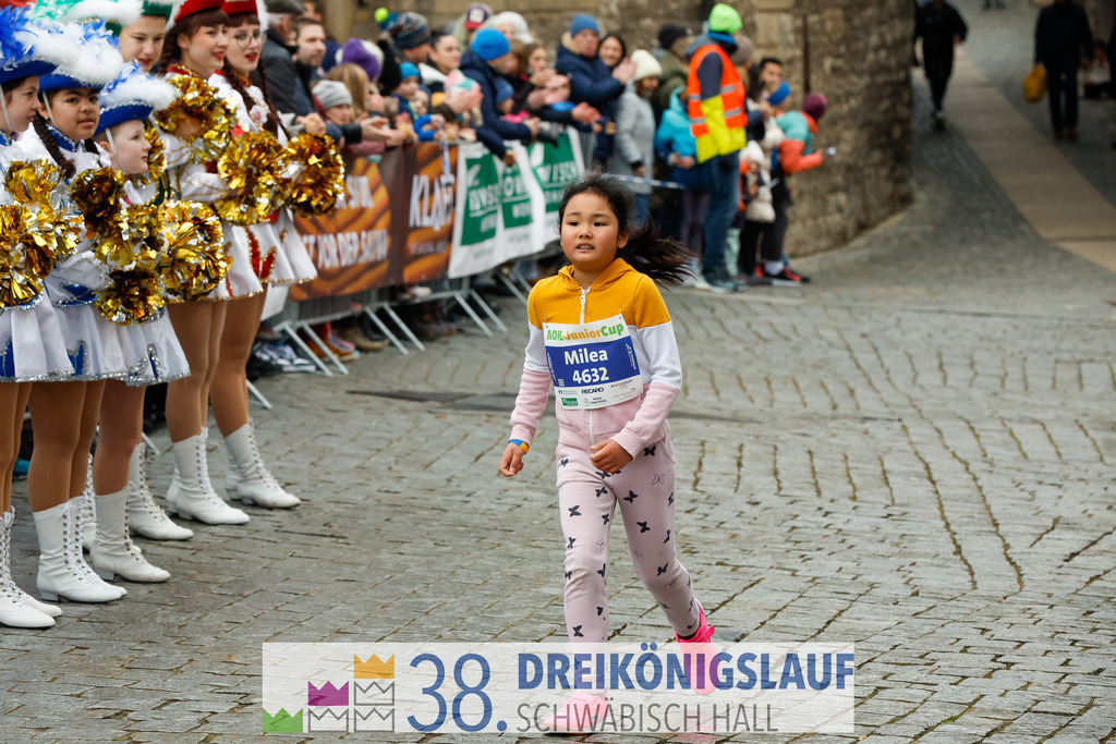 400m AOK Junior Cup | 3 Koenigslauf 2024 400m AOK Junior Cup - Realisiert mit Pictrs.com