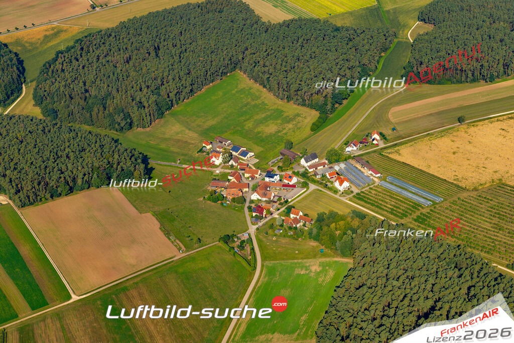 Das Luftbild zeigt : Wildenbergen Rohr - Die Luftaufnahme wurde 2024 vom UL-Flugzeug aus erstellt ( keine Drohne ) - Hochauflösende Luftaufnahme - Für grossformatige Ausdrucke geeignet. Die Geschenkidee !Mit Lizenz und Bildrechte bestellbar