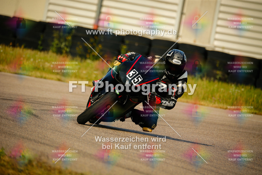 _MOT5358 | Hier findet Ihr Bilder von Touristenfahrten auf der Nürburgring Nordschleife oder von anderen Veranstaltungen die ich besucht habe. Viel Spass beim Durch Schauen 