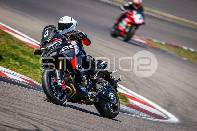0008-260526NBR-004_8 | Deine Full-Service-Agentur für ✔️Videoproduktionen und ✔️Motorsportfotografie Jetzt Angebot anfragen!
