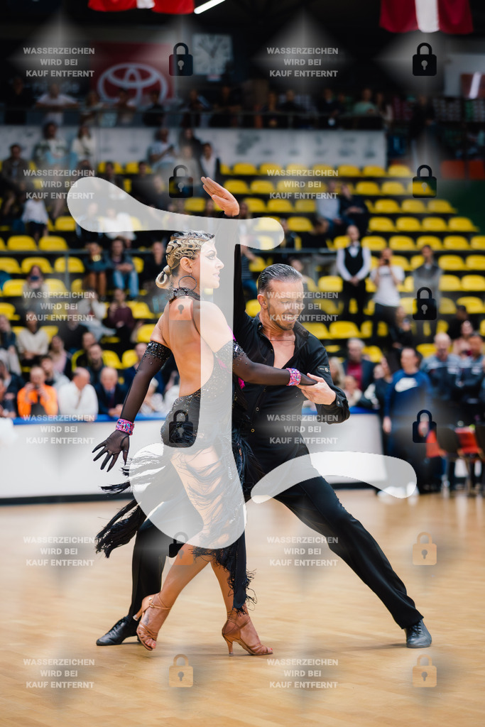 Hessen Tanzt WDSF International Open Latin 5th (29) Vinzenz Dörlitz _ Albena Daskalova (TD TSC Düsseldorf Rot-Weiß)-2025-05-18-5361 | Webshop for digital downloads and prints of dance sport, event & show photographer Julian Link - Realisiert mit Pictrs.com