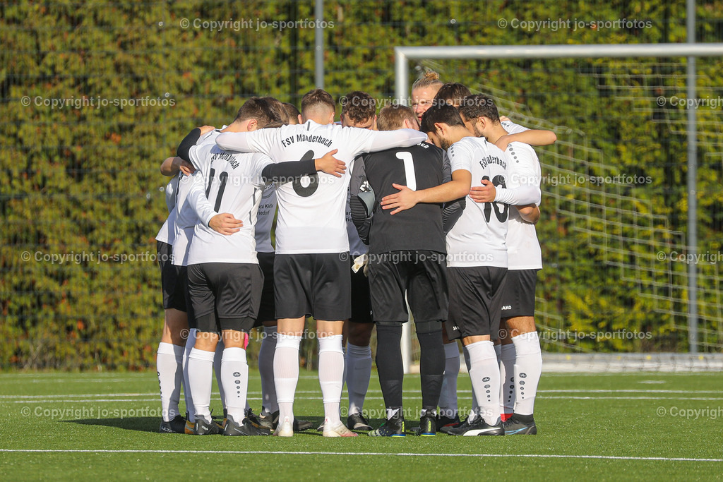 870A0564 | 05.11.2022; Kreisliga B Dillenburg; Kunstrasenplatz Manderbach; FSV Manderbach - TSV Eibach; Ergebnis: 1:4 (0:2)