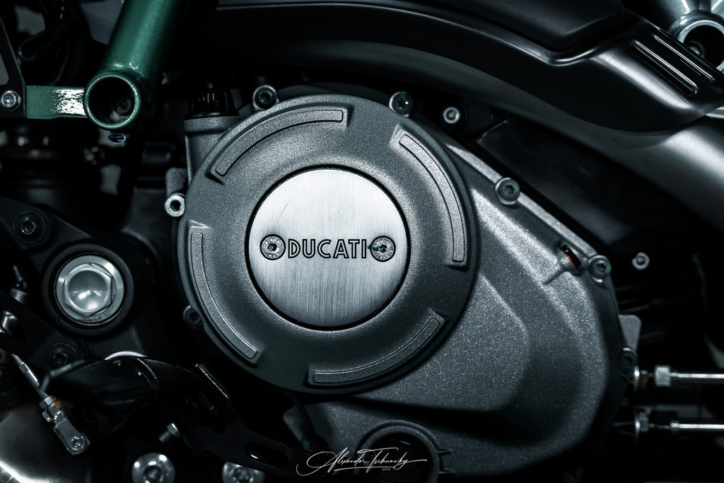 Ducati Scramber Formula 73 | Entdecken Sie die faszinierende Welt von Alexander Tschuncky Arts: Kreative Fotografie, atemberaubende Automobilkunst und hochwertiger Bilderdruck. Lassen Sie sich inspirieren! - Realisiert mit Pictrs.com