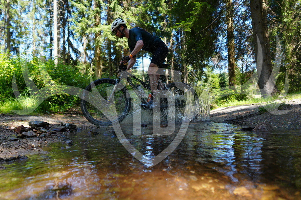 FC604289 | Fotogalerie der Treibjagd im Dunkelwald - Dein MTB Etappenrennen im Erzgebirge - Realisiert mit Pictrs.com