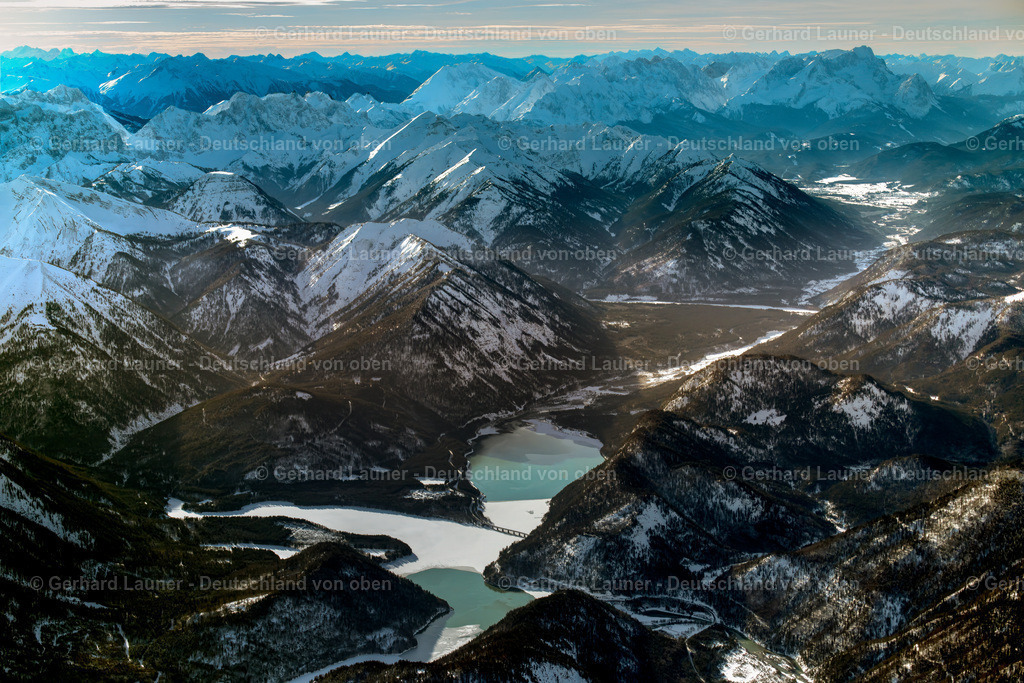 3900289 | Sylvensteinstausee mit Blick auf Karewndel- u. Wettersteingebirge