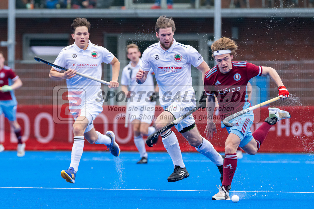HK_20230415_106938 | 1. Bundesliga Herren Crefelder HTC - UHC Hamburg am 14.4.2023 Crefelder HTC, Krefeld , Strutthoff Michel ( UHC Hamburg #3 ) , Kossol Timo ( Crefelder HTC #3 )