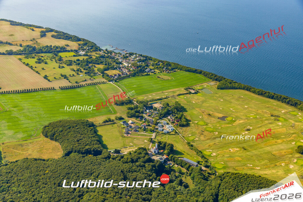 Luftaufnahme Ranzow Golfplatz Lohme - Die Luftaufnahme wurde 2025 vom UL-Flugzeug heraus erstellt ( ohne Drohne ) - Hochauflösende Luftaufnahme - für professionelle Ausdrucke geeignet. Die Geschenkidee !Mit Lizenz und Bildrechte bestellbar