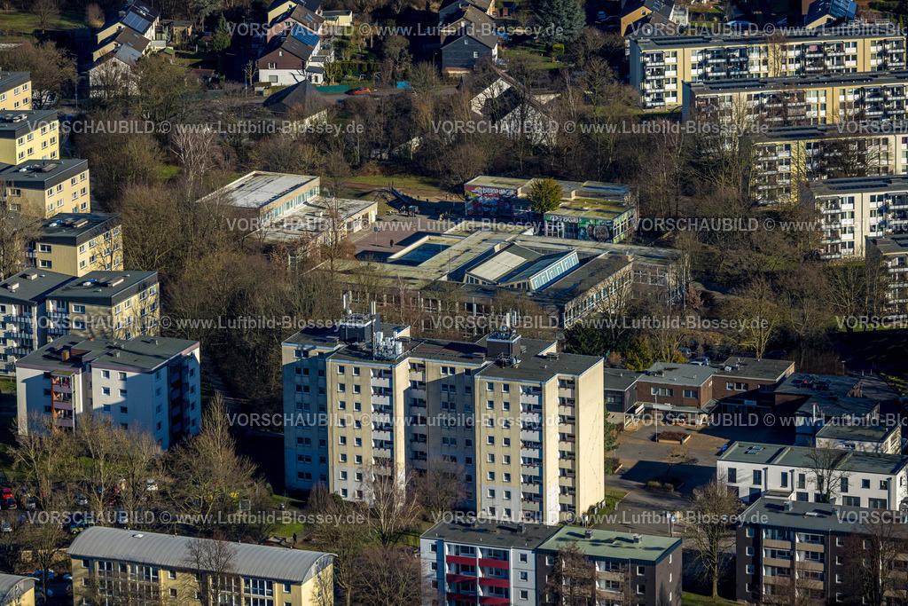 Castrop-Rauxel240106503 | Luftbild, Wohngebiet Mehrfamilienhäuser und Hochhäuser Reihenhaus-Siedlung Deininghausen, ostdeutsche Städtesiedlung, Hans-Christian-Andersen Schule, Castrop-Rauxel, Ruhrgebiet, Nordrhein-Westfalen, Deutschland